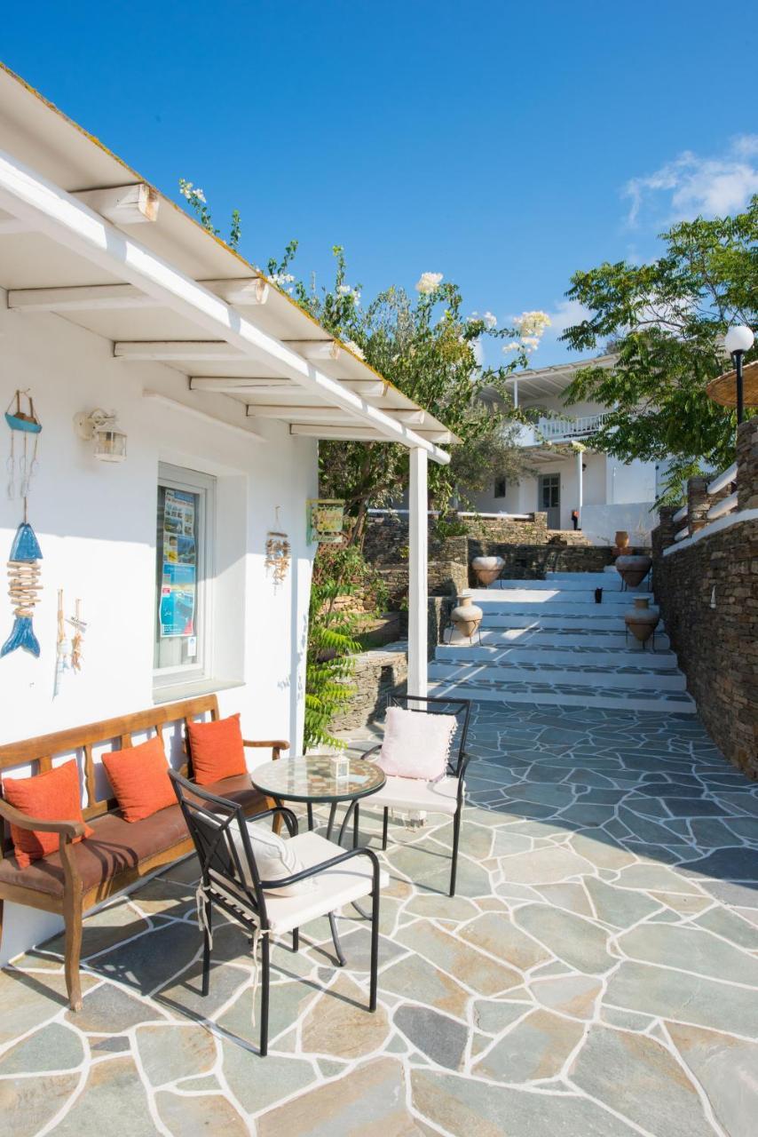 Irini Platis Gialos (Sifnos)